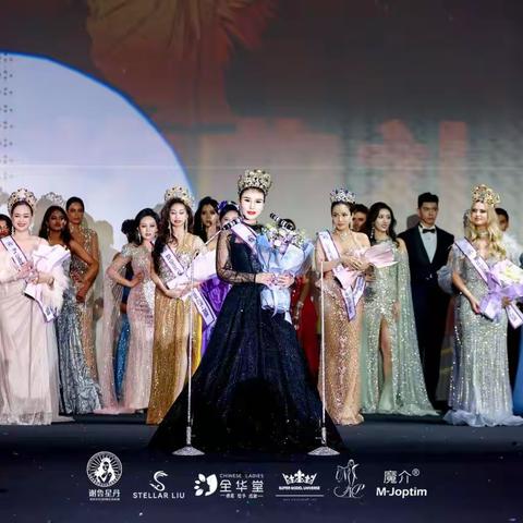 冰城玫瑰艳压群芳 杨艳双荣膺2025国际联合国选美盛会世界总冠军