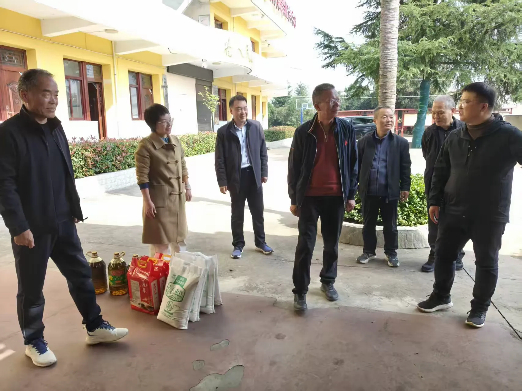 简篇-李亚军专员莅临杨凌进行重点项目督导调研工作