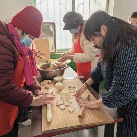 情暖冬至 邻里共乐——唐安社区开展喜迎冬至包水饺活动