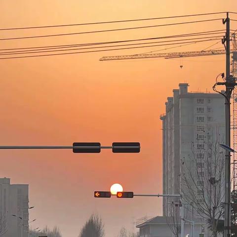 三月春风暖人心 雷锋精神代代传—泰师附校一年级六班第一次家长执勤活动纪实