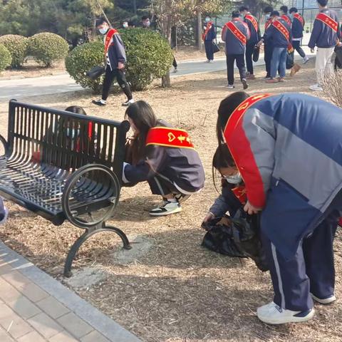 山东昌乐技师学院师生开展 践行雷锋精神·做新时代中职生主题教育活动