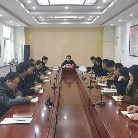 闫士剑在县人大机关宣讲党的二十届四中全会精神