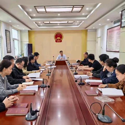 县人大机关迅速传达学习县委十二届十二次全会精神