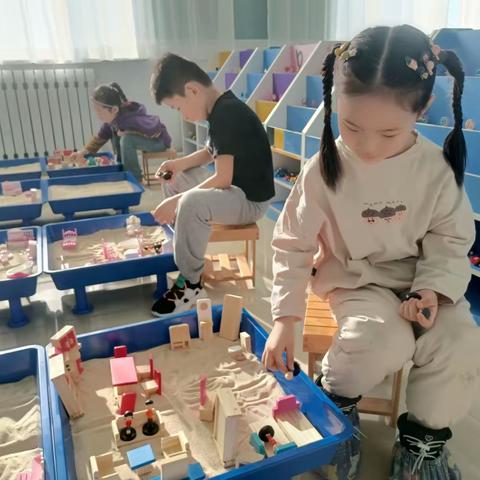 东乌珠穆沁旗第二幼儿园幼儿沙盘游戏课