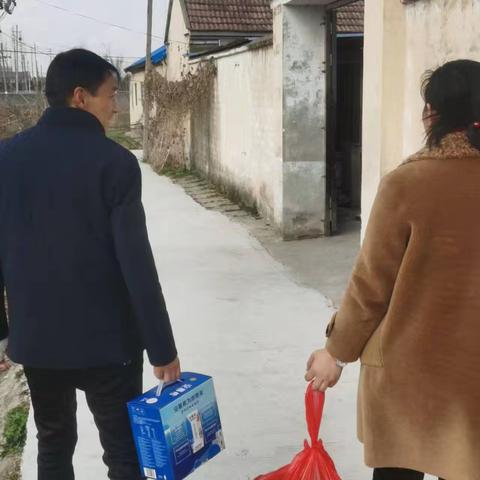 金蛇迎春，呵护成长——阜宁县施庄中心小学慰问走访活动