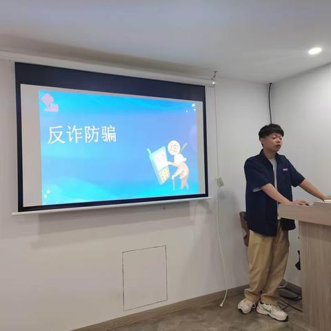 【普法宣传不停步  法律知识暖人心】万达公馆社区开展法律进社区活动