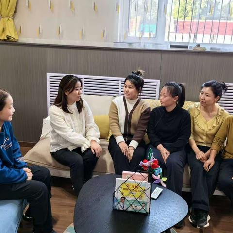 乙起相聚，共话发展