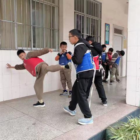 金阳小学2025秋季学期第十五周彩虹艺术支教活动纪实！