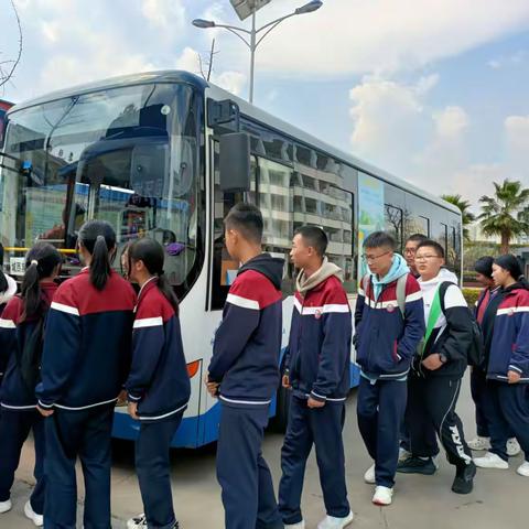 追光而遇，沐光而行 ——玉溪第六中学2025届初三学生赴玉溪一中参观研学活动