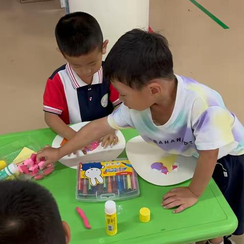 《好吃的冰淇淋》滨北街道第一幼儿园小一班手工活动