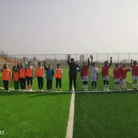 驰骋绿茵场，追逐足球梦--莱州市学校体育联盟（小学足球）女子A组预选赛