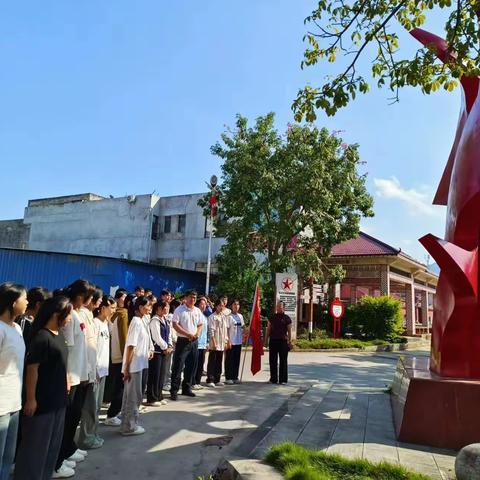 赓续红色血脉  传承红色基因 ---武宣县东乡镇中学开展党建带团建教育活动