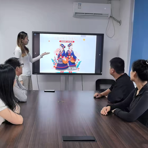 北徐、北徐花园社区开展“泉润花开石榴红 团结精神永传承”民族团结宣讲活动