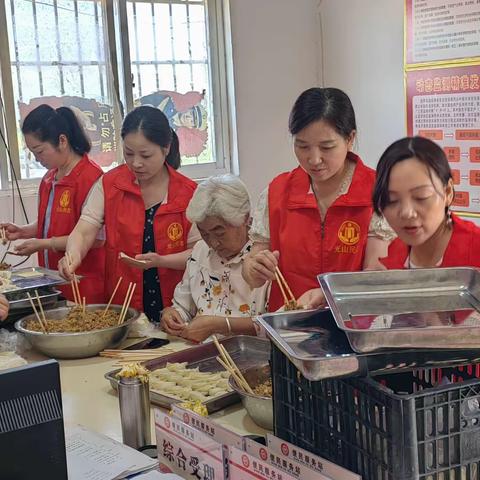 舒堂村“孝善敬老”饺子宴6月
