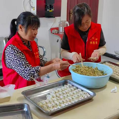 舒堂村党支部庆七一主题活动日及饺子宴