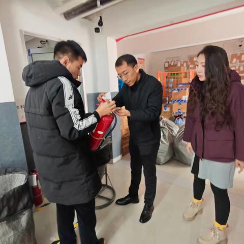 海那城社区开展安全生产排查整治行动