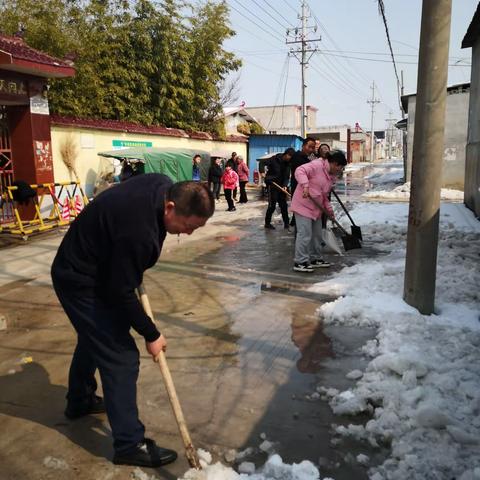 冰雪校园 “美”不胜收，铲冰除雪“最美行动”——蔡营小学除雪活动