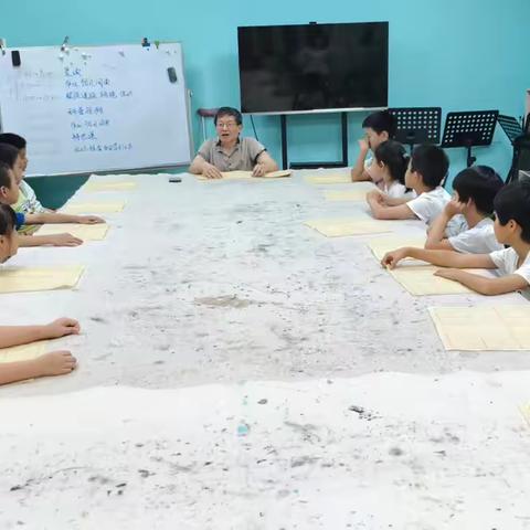 馆驿街社区开展“墨香传情 老少同心”志愿服务活动