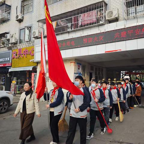 弘扬雷锋精神 争做追“锋”少年———记五眼桥初级中学学雷锋志愿服务活动