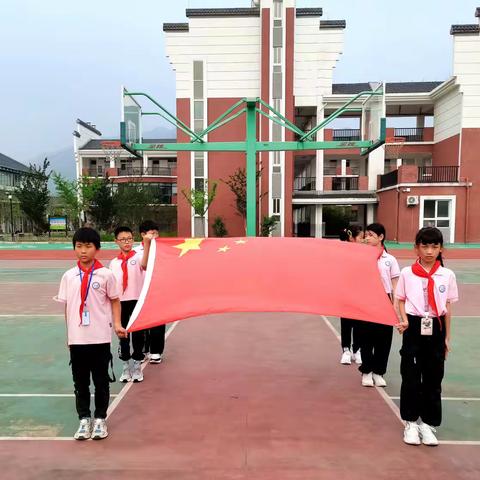 春日逐梦，“径”彩飞扬 红光分校第4届田径运动会
