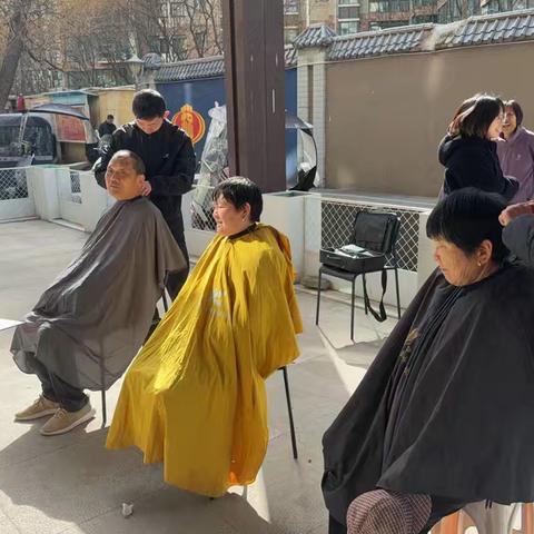 网格力量‖龙抬头暖民心 服务零距离——骏景社区开展二月二义剪义诊便民活动