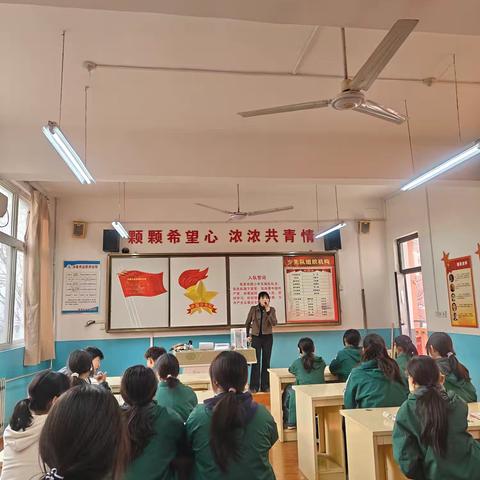 临潼区计生协会青春健康课堂走进化工院中学 引导学生认识自我