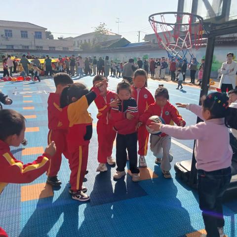 半日陪伴，见证成长！淮安市袁集幼儿园半日活动。