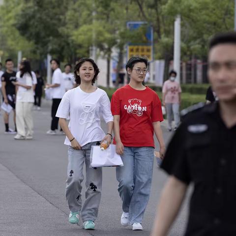 叶青的文章
