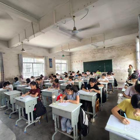 "笔尖开花·导图生趣"——西埌镇平山小学开展即席作文竞赛