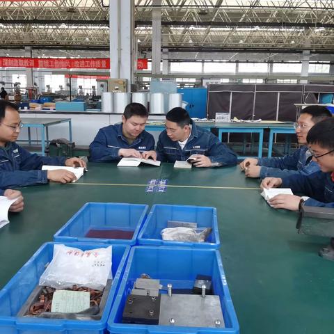 快来围观，7105厂钳工组青工训练营开课！