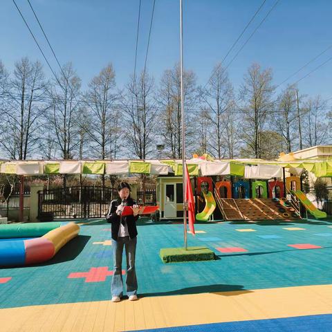 湟源县幼儿园小博士分园 第十周升旗仪式 ﻿《防震小妙招，安全我知道》