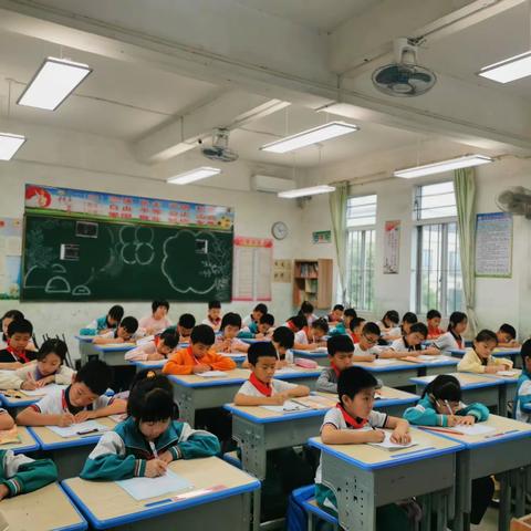 墨香中的英语之美：小学生书法比赛