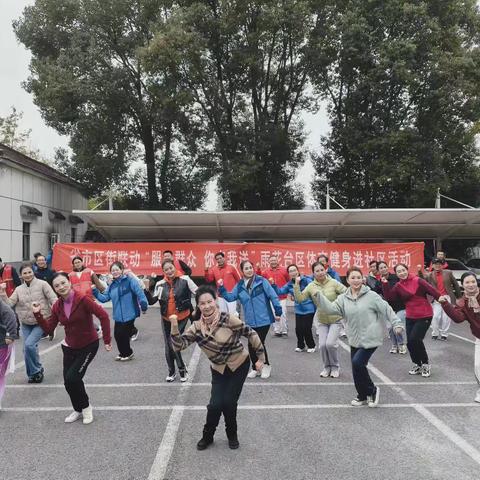 雨花台区“服务群众 你点我送”活动走进社区