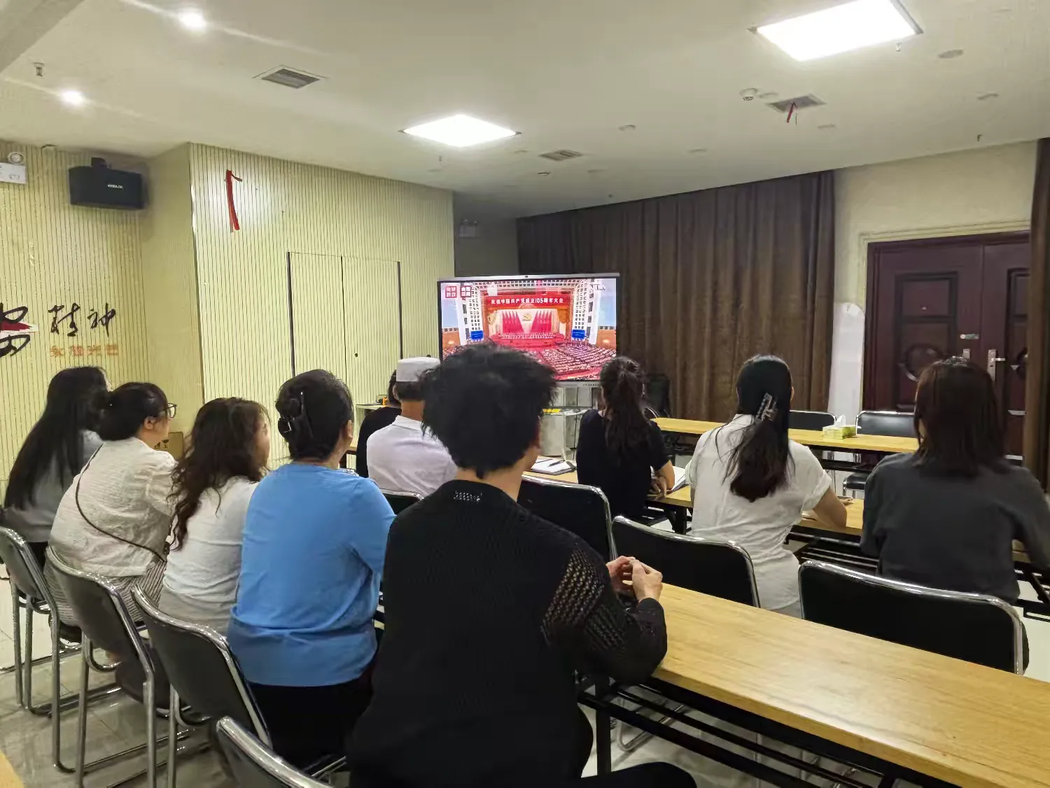 简篇-红心向党庆华诞 趣味党日践初心——端履门社区党委庆祝建党105周年主题党日活动