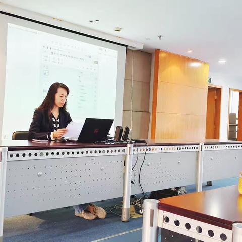 常州分行信用卡中心召开年末指标冲刺会