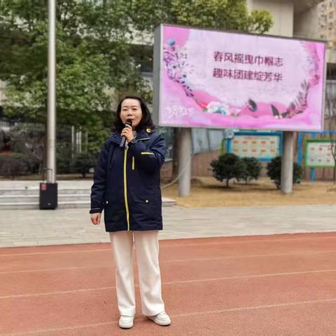 春风摇曳巾帼志 趣味团建绽芳华