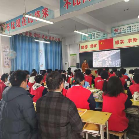 平舆一中美术组听评课活动