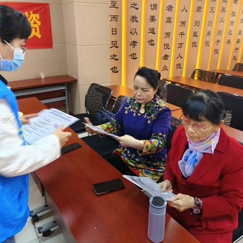 山大路街道闵子骞社区开展垃圾分类宣传活动