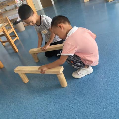 我的幼儿园搭建记—一杨屯镇中心幼儿园大一班建构区观察记录