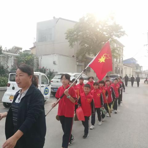 争做新时代好队员 一一表灵小学建队日活动