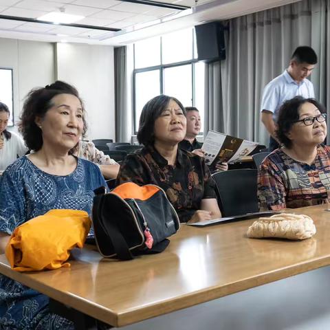 国网滨海县供电公司：开展“夏养三伏 趁热打‘贴’”离退休职工健康养生讲座