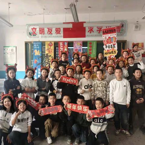 “马跃新程，童乐贺春”——阿瓦提小学“元旦狂欢派对”暖心开启，校园变身欢乐的海洋