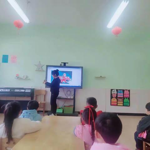 引领  互助  进步——临漳县第八幼儿园领导进课堂纪实六