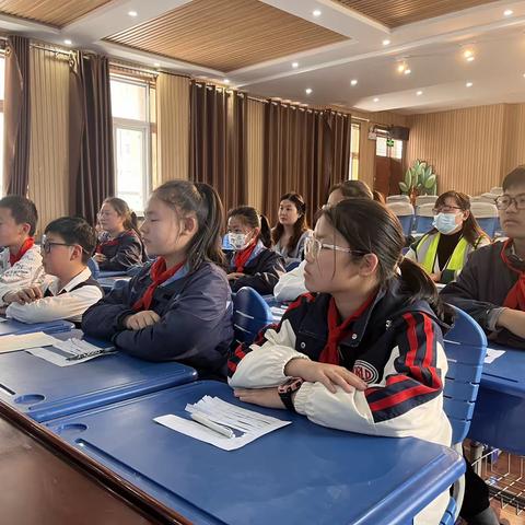 徐州市刘湾小学“走进名著，畅谈经典”名著阅读分享会