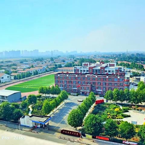 书香浸润，专业赋能---河流镇中心小学中层团队2025年暑期读书活动阶段总结