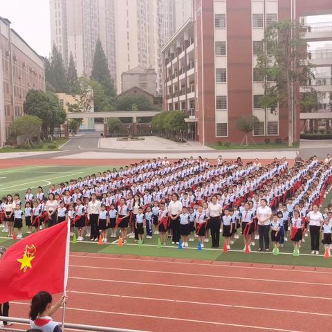 “学习二十大，争做好队员”——实验学校2208班入队仪式