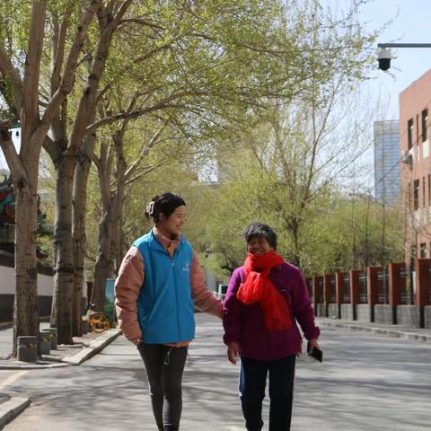 “老有所忆 留住美好”—安图社区联合社工站开展关爱失独老人小组工作第二期