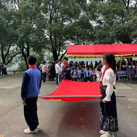 快乐童心，放飞梦想——羊婆小学庆祝六一儿童节暨发展新队员主题大会