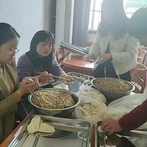 爱心助餐同行，开启幸福“食”光——秦岭脚下热心曾姐小分队在行动