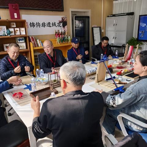 深耕沉浸产业，激活街区活力——新城区政协解放门街道委员联络组开展沉浸产业调研活动